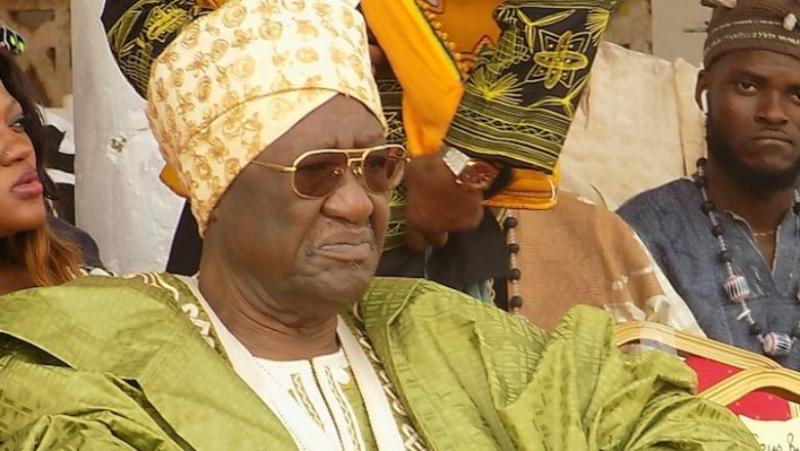 Cameroon – Eulogies: North West, South West traditional rulers say Sultan Ibrahim Mbombo Njoya was a “mentor” Cameroon – Eulogies: North West, South West traditional rulers say Sultan Ibrahim Mbombo Njoya was a “mentor”