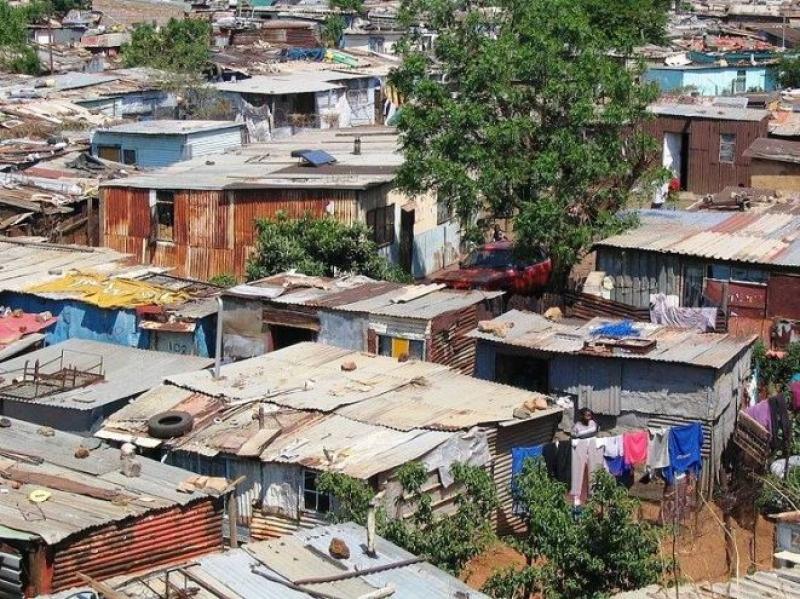 Habitat : Au Cameroun, les grandes villes hébergent 70% de bidonvilles, selon le ministère de l’Habitat et du Développement Urbain Habitat : Au Cameroun, les grandes villes hébergent 70% de bidonvilles, selon le ministère de l’Habitat et du Développement Urbain