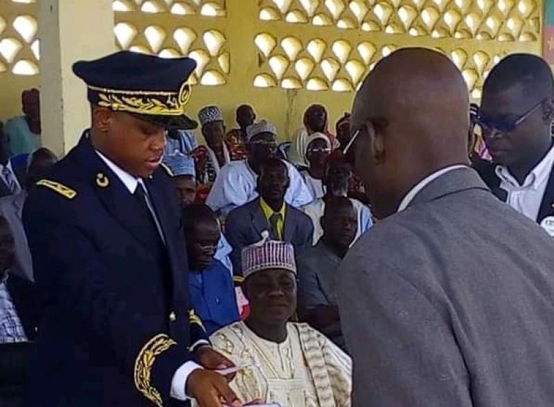 Mœurs : Le Sous-préfet de Moulvoudaye (Extrême-Nord), Benjamin Bwanga, accuse un enseignant d’attouchements sexuels sur son fils Mœurs : Le Sous-préfet de Moulvoudaye (Extrême-Nord), Benjamin Bwanga, accuse un enseignant d’attouchements sexuels sur son fils