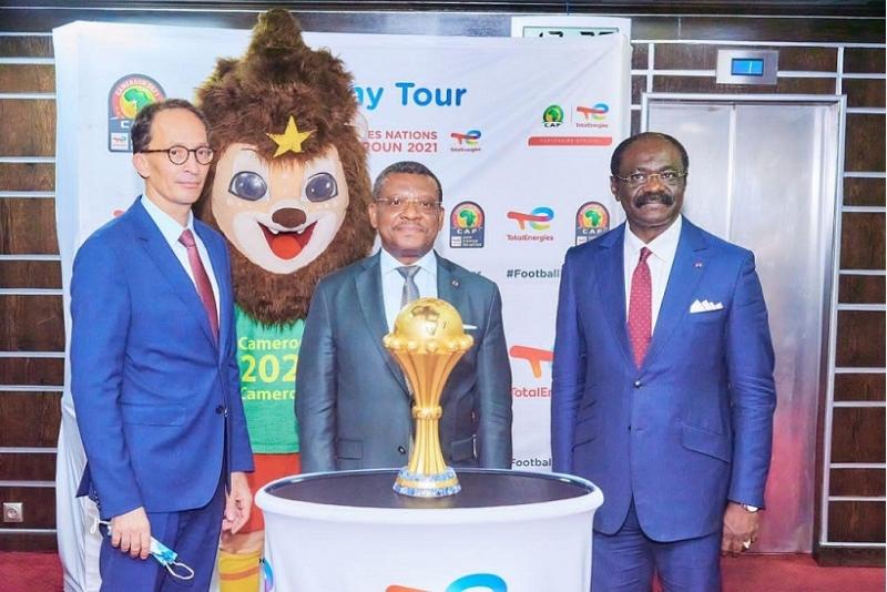 CAN 2021: Le sponsor officiel de la Coupe d’Afrique des nations présente le trophée au gouvernement camerounais CAN 2021: Le sponsor officiel de la Coupe d’Afrique des nations présente le trophée au gouvernement camerounais