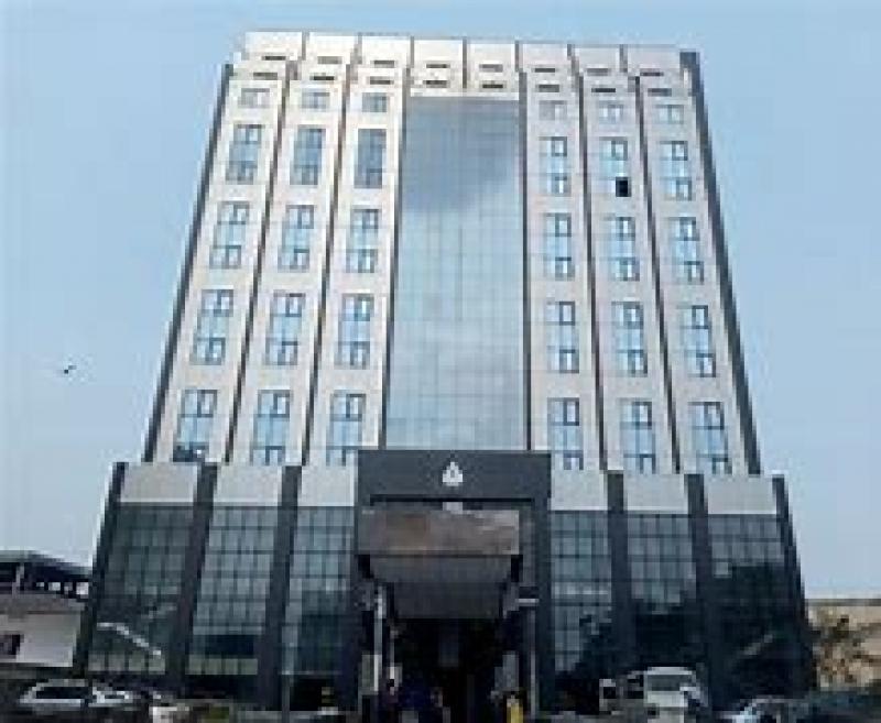 Cameroun : Le Premier ministre, Joseph Dion Ngute, inaugure ce 17 décembre 2021 Krystal Palace, premier hôtel 5 étoiles à Douala Cameroun : Le Premier ministre, Joseph Dion Ngute, inaugure ce 17 décembre 2021 Krystal Palace, premier hôtel 5 étoiles à Douala