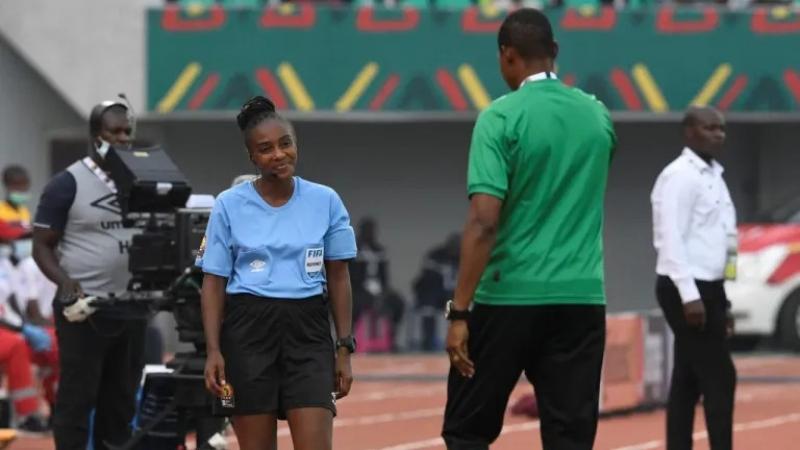 CAN Cameroun 2021/Africa 24: Un quatuor féminin va arbitrer le match Zimbabwe-Guinée CAN Cameroun 2021/Africa 24: Un quatuor féminin va arbitrer le match Zimbabwe-Guinée