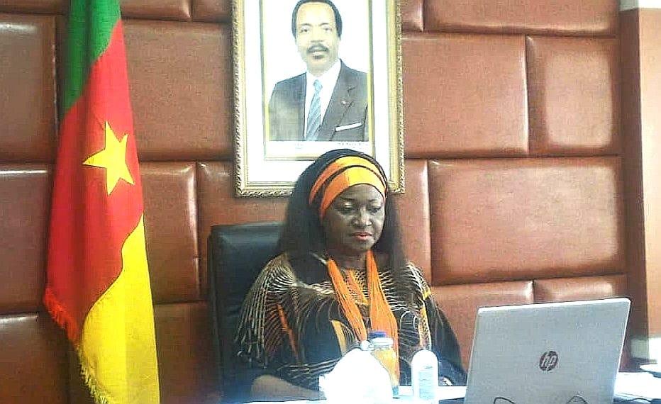 Cameroun-accident de la route : la ministre Ketcha Courtes sollicite l’exorcisme des chefs traditionnels Cameroun-accident de la route : la ministre Ketcha Courtes sollicite l’exorcisme des chefs traditionnels