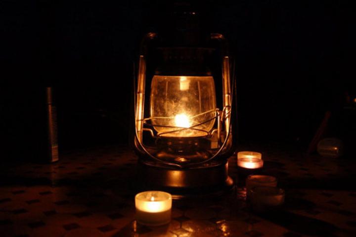 Electricité : déficit de production, travaux de maintenance et saturation du réseau plongent le Cameroun dans le noir Electricité : déficit de production, travaux de maintenance et saturation du réseau plongent le Cameroun dans le noir