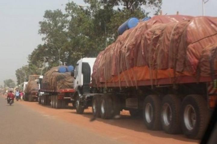 Programmes avec le FMI : le Cameroun s’engage à limiter les contrôles dans le transport des marchandises en transit Programmes avec le FMI : le Cameroun s’engage à limiter les contrôles dans le transport des marchandises en transit