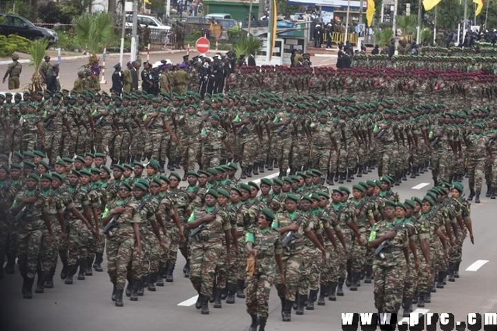 Cameroun : le 20 mai 2022 sera célébré avec défilé civil et militaire, mais sans réception (officiel) Cameroun : le 20 mai 2022 sera célébré avec défilé civil et militaire, mais sans réception (officiel)