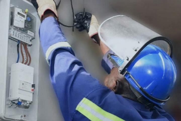 L’électricien Eneo étoffe son portefeuille clients au 1er trimestre 2022 avec plus de 44 000 ex-consommateurs illégaux L’électricien Eneo étoffe son portefeuille clients au 1er trimestre 2022 avec plus de 44 000 ex-consommateurs illégaux