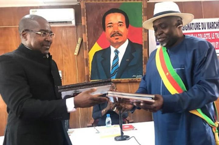 Hysacam renouvelle son contrat d’un montant de 10 milliards de FCFA, pour le ramassage des ordures à Bafoussam Hysacam renouvelle son contrat d’un montant de 10 milliards de FCFA, pour le ramassage des ordures à Bafoussam
