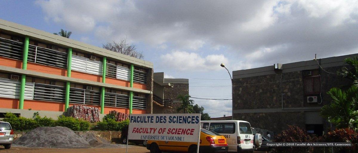 Cameroun : après les nominations des recteurs par Paul Biya, 11 étudiants accusés de tricherie mis à la potence Cameroun : après les nominations des recteurs par Paul Biya, 11 étudiants accusés de tricherie mis à la potence