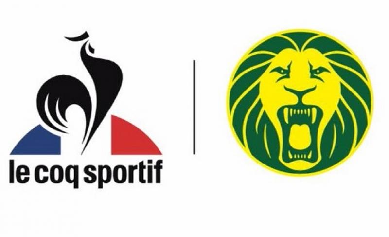 Football : La FECAFOOT officialise la fin de son partenariat avec l’équipementier français « Le Coq Sportif » Football : La FECAFOOT officialise la fin de son partenariat avec l’équipementier français « Le Coq Sportif »