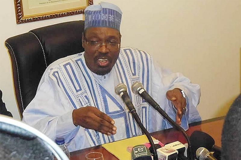 Emploi : Issa Tchiroma Bakary exige plus de recrutements en faveur des nationaux Emploi : Issa Tchiroma Bakary exige plus de recrutements en faveur des nationaux