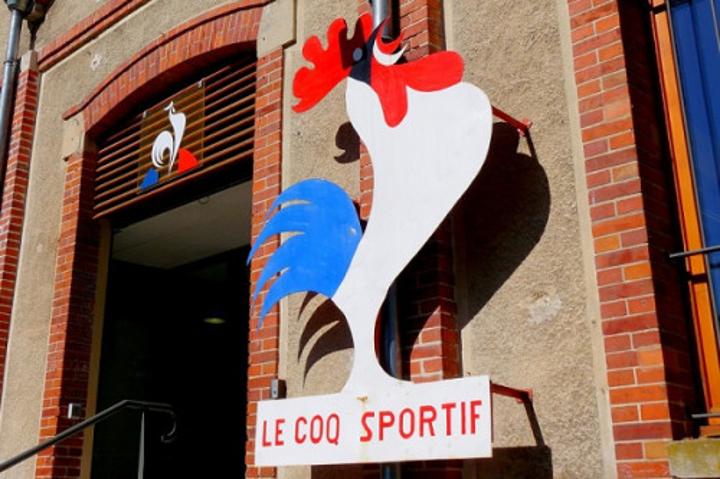 Le contrat de l’équipementier français « Le Coq Sportif » résilié par la Fédération camerounaise de football Le contrat de l’équipementier français « Le Coq Sportif » résilié par la Fédération camerounaise de football