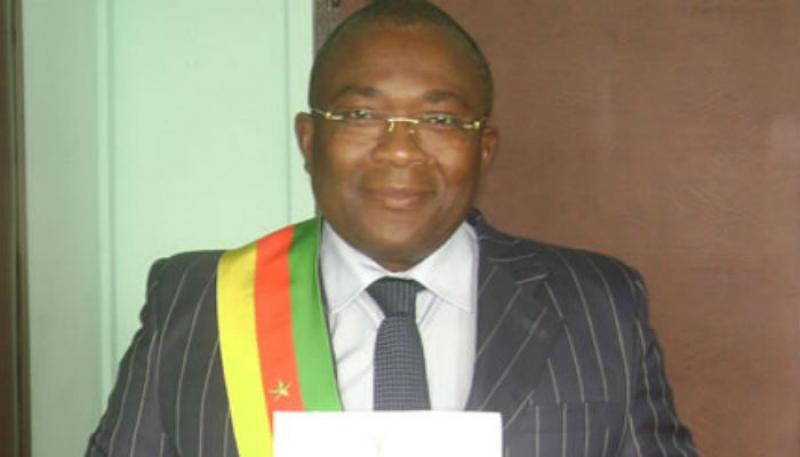 Réaction: Le député Jean-Michel Nintcheu se dit peu convaincu de la légalité de l'opération de fusion entre Les Brasseries du Cameroun et Guinness et soupçonne une manœuvre de la France Réaction: Le député Jean-Michel Nintcheu se dit peu convaincu de la légalité de l'opération de fusion entre Les Brasseries du Cameroun et Guinness et soupçonne une manœuvre de la France