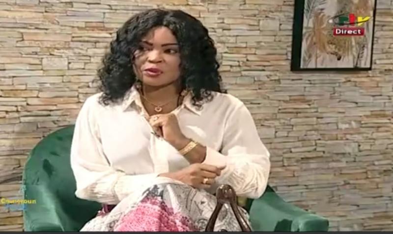 Dénonciation/Calixte Beyala (Romancière): «Un supporter d'Eto'o m'a agressée, ce qui est inadmissible !» Dénonciation/Calixte Beyala (Romancière): «Un supporter d'Eto'o m'a agressée, ce qui est inadmissible !»