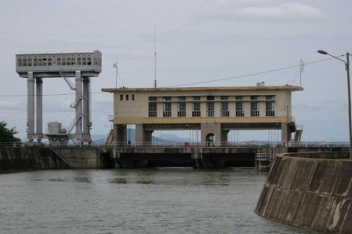 Électricité : riverains et ouvrages du barrage de Lagdo (72 MW) menacés par les crues ayant pourtant réduit les délestages Électricité : riverains et ouvrages du barrage de Lagdo (72 MW) menacés par les crues ayant pourtant réduit les délestages