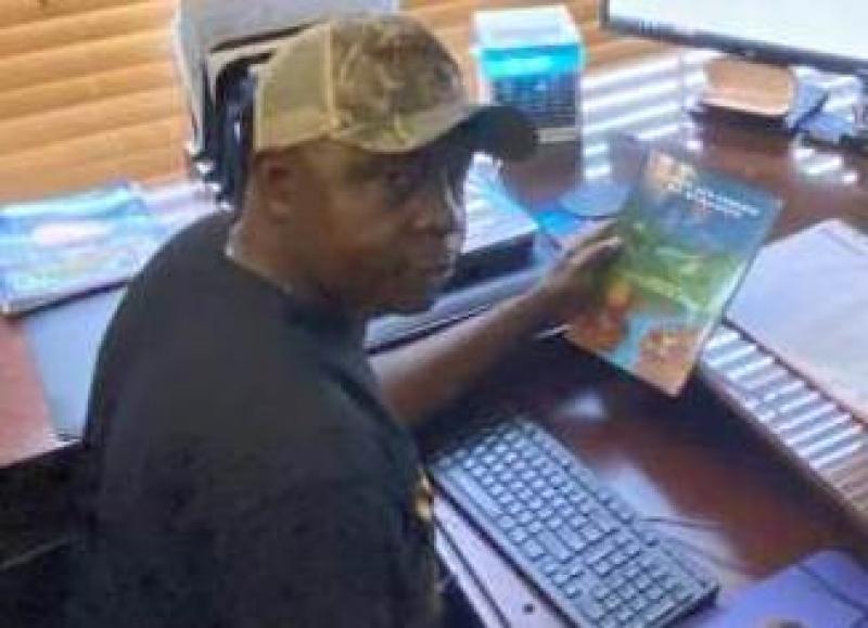 Cameroun/Etats-Unis - Littérature: Le journaliste Félix Pene explique leur culture et leurs origines aux enfants Africains vivant en Amérique Cameroun/Etats-Unis - Littérature: Le journaliste Félix Pene explique leur culture et leurs origines aux enfants Africains vivant en Amérique