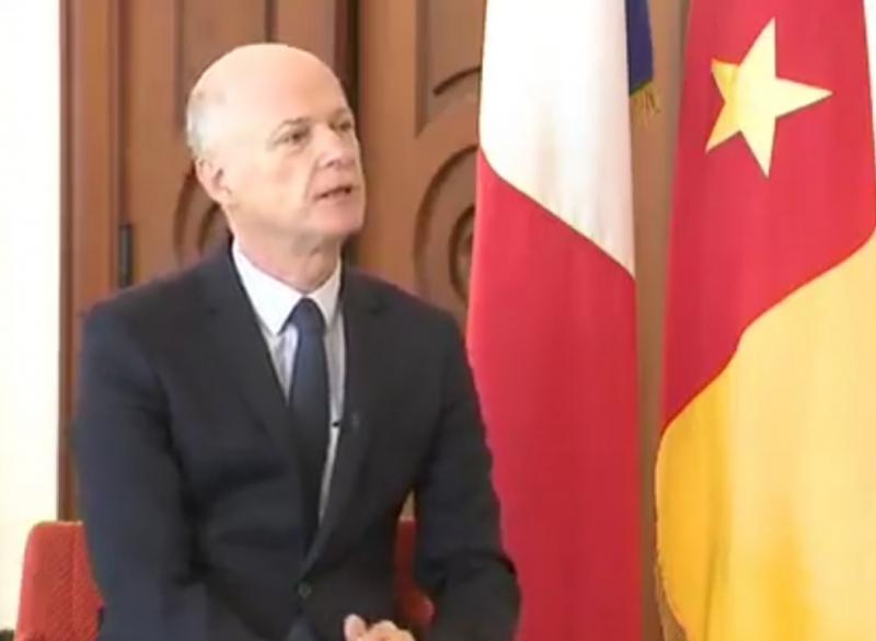 Diplomatie/Christophe Guilhou (Ambassadeur de France sortant): «La nomination du Général Marchand n’a pas d’influence sur la relation stratégique entre la France et le Cameroun» (Vidéo) Diplomatie/Christophe Guilhou (Ambassadeur de France sortant): «La nomination du Général Marchand n’a pas d’influence sur la relation stratégique entre la France et le Cameroun» (Vidéo)
