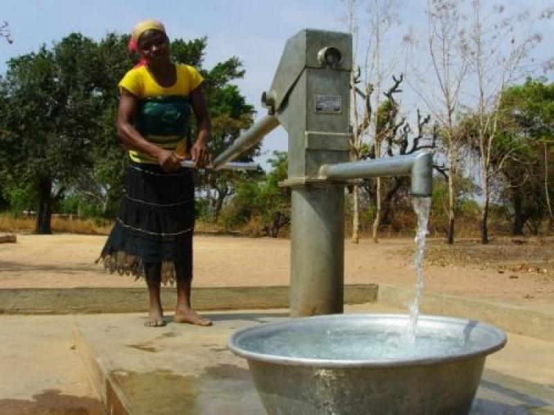 Eau potable: 20 millions de FCFA pour réhabiliter 300 forages dans l’arrondissement de Guidiguis (Extrême-Nord) Eau potable: 20 millions de FCFA pour réhabiliter 300 forages dans l’arrondissement de Guidiguis (Extrême-Nord)