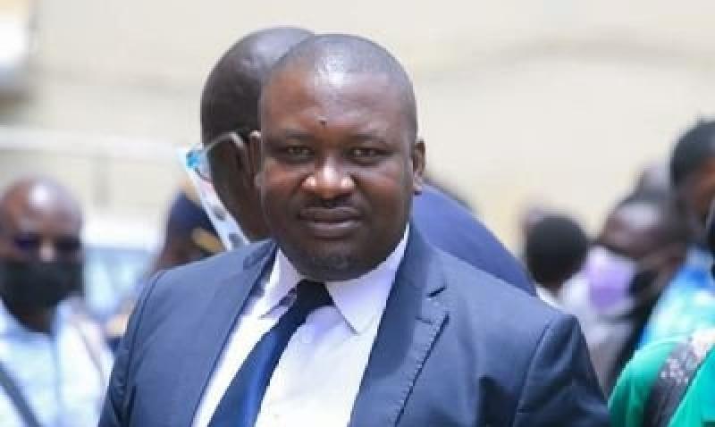 Médias: L’ex Directeur de la Communication de la FECAFOOT, Parfait Siki lance son journal dénommé «Info +» Médias: L’ex Directeur de la Communication de la FECAFOOT, Parfait Siki lance son journal dénommé «Info +»