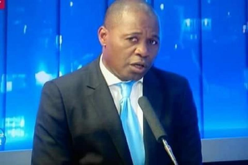 Colère: Le communicant du RDPC André Luther Meka veut porter plainte contre un auditeur de Radio Equinoxe Colère: Le communicant du RDPC André Luther Meka veut porter plainte contre un auditeur de Radio Equinoxe