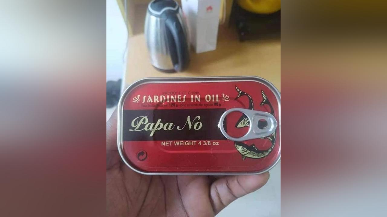 Cameroun: l’Agence des normes et de la qualité (ANOR) va analyser en laboratoire la boîte de sardines « Papa Nono » pour odeur et goût désagréables Cameroun: l’Agence des normes et de la qualité (ANOR) va analyser en laboratoire la boîte de sardines « Papa Nono » pour odeur et goût désagréables