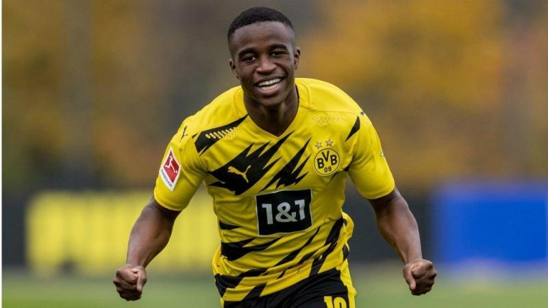 Cameroun/Allemagne - Coupe du Monde 2022: Le jeune footballeur Germano-Camerounais Youssoufa Moukoko appelé chez les A allemands Cameroun/Allemagne - Coupe du Monde 2022: Le jeune footballeur Germano-Camerounais Youssoufa Moukoko appelé chez les A allemands