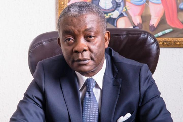 Investissements : l’avocat Jacques Nyemb en passe d’entrer dans le capital du Terminal mixte fruitier de Douala Investissements : l’avocat Jacques Nyemb en passe d’entrer dans le capital du Terminal mixte fruitier de Douala