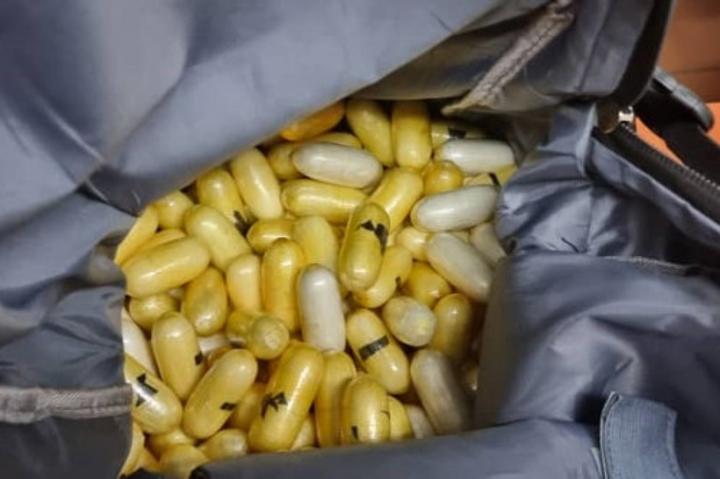 Aéroport de Yaoundé-Nsimalen : 19 kg de drogue saisis depuis janvier sur des passagers nigérians d’Ethiopian Airlines Aéroport de Yaoundé-Nsimalen : 19 kg de drogue saisis depuis janvier sur des passagers nigérians d’Ethiopian Airlines
