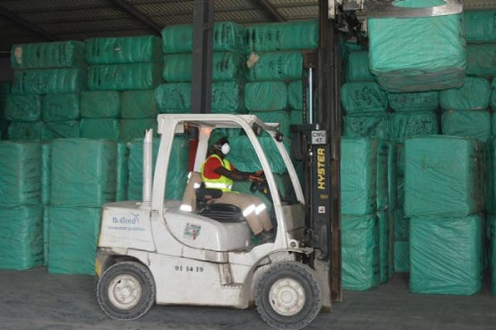 Logistique : les filiales de Bolloré au Cameroun passent aux mains de MSC, après la validation du deal par les autorités Logistique : les filiales de Bolloré au Cameroun passent aux mains de MSC, après la validation du deal par les autorités