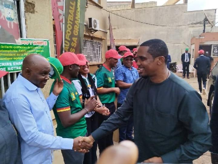 Envie présidentielle : De retour du Qatar, Samuel Eto'o accueilli en 'Président', 2025 est tout proche (Vidéo) Envie présidentielle : De retour du Qatar, Samuel Eto'o accueilli en 'Président', 2025 est tout proche (Vidéo)
