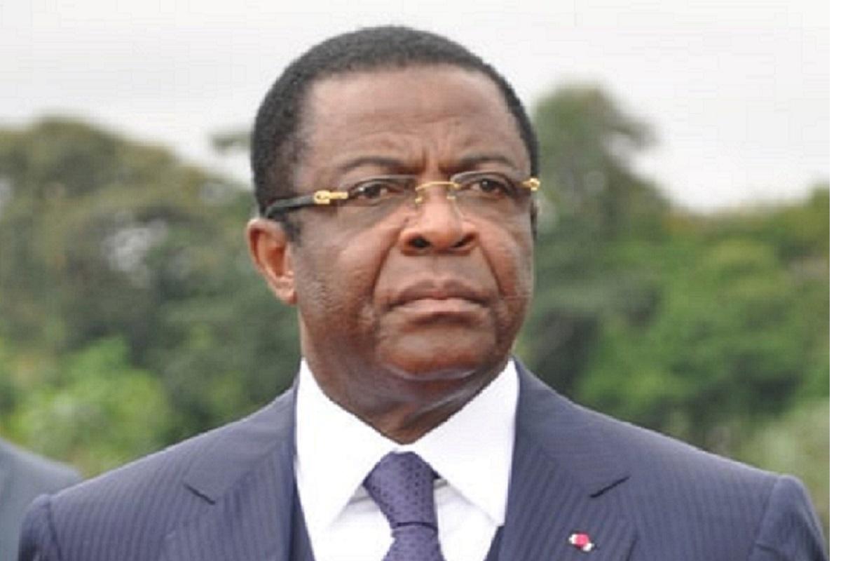 Faits divers – Un ancien ministre camerounais fait déterrer 5 milliards de francs cachés dans son village Faits divers – Un ancien ministre camerounais fait déterrer 5 milliards de francs cachés dans son village