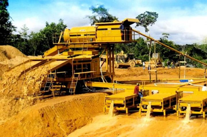 Mines et carrières : les revenus budgétaires du Cameroun chutent de plus de 11 milliards de FCFA (-95%) en un an Mines et carrières : les revenus budgétaires du Cameroun chutent de plus de 11 milliards de FCFA (-95%) en un an