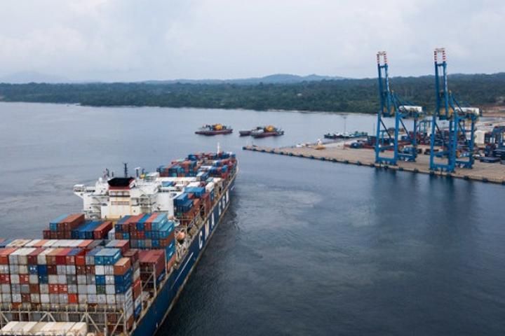 Fret maritime : la réduction de la base imposable cause un manque-à-gagner de 8 milliards au Cameroun en 2022 Fret maritime : la réduction de la base imposable cause un manque-à-gagner de 8 milliards au Cameroun en 2022