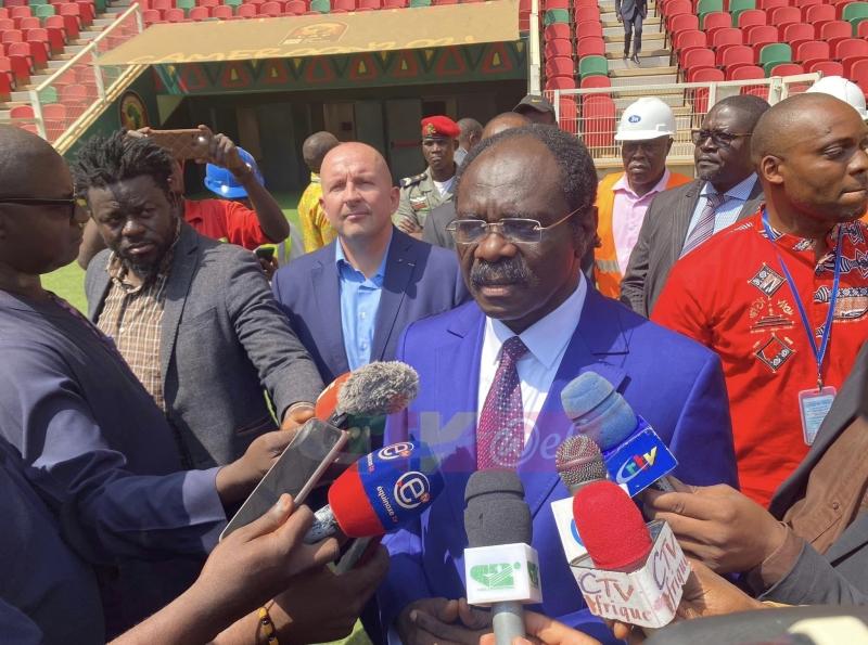 Cameroun: Le ministre des sports Narcisse Mouelle Kombi et Franck Mathière, le Vice-président de Magil, s’accordent pour relancer les travaux d’achèvement du Complexe sportif d’Olembe. Cameroun: Le ministre des sports Narcisse Mouelle Kombi et Franck Mathière, le Vice-président de Magil, s’accordent pour relancer les travaux d’achèvement du Complexe sportif d’Olembe.