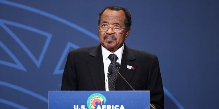 Mauvaise nouvelle : ça s’annonce plus dure que prévue, après les premières mesures de Paul Biya qui asphyxient les Camerounais Mauvaise nouvelle : ça s’annonce plus dure que prévue, après les premières mesures de Paul Biya qui asphyxient les Camerounais