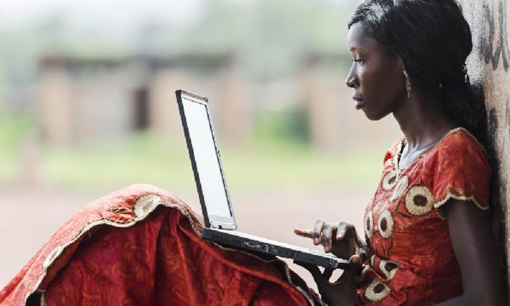 Internet : Le Cameroun enregistre plus de 10millions d'utilisateurs en 2022