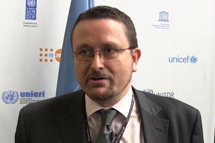 Envois de fonds des migrants : le Fonds d’équipement de l’ONU s’engage à appuyer la Beac pour réduire les coûts Envois de fonds des migrants : le Fonds d’équipement de l’ONU s’engage à appuyer la Beac pour réduire les coûts