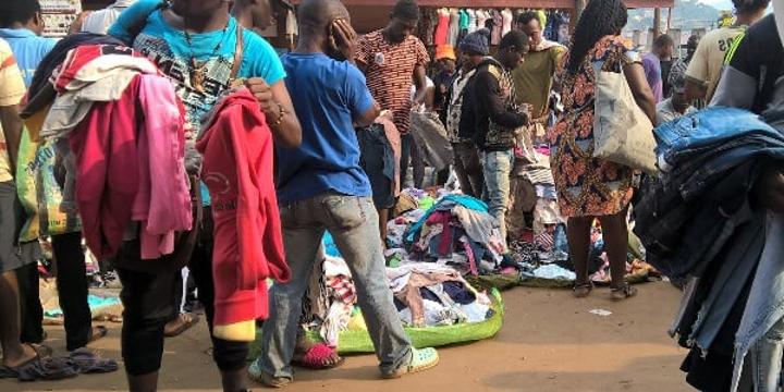 Mokolo: des commerçants prêts à en découdre avec le commissaire du 2è arrondissement de Yaoundé Mokolo: des commerçants prêts à en découdre avec le commissaire du 2è arrondissement de Yaoundé