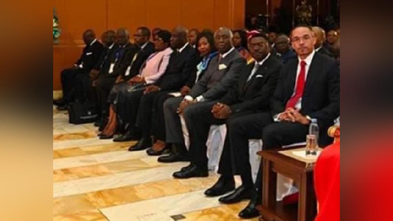 Sénat: Biya drible Franck Biya et met fin à son rêve de lui succéder Sénat: Biya drible Franck Biya et met fin à son rêve de lui succéder