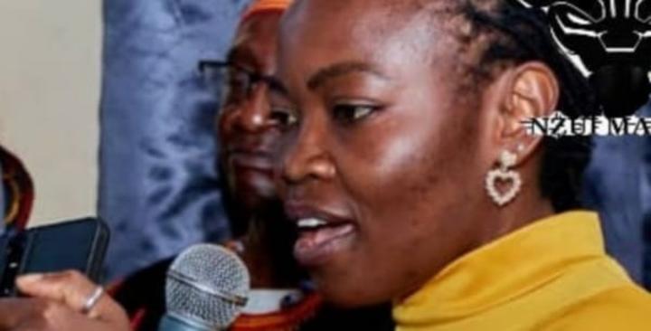 L'horreur à Yaoundé: une femme poignardée à son domicile L'horreur à Yaoundé: une femme poignardée à son domicile