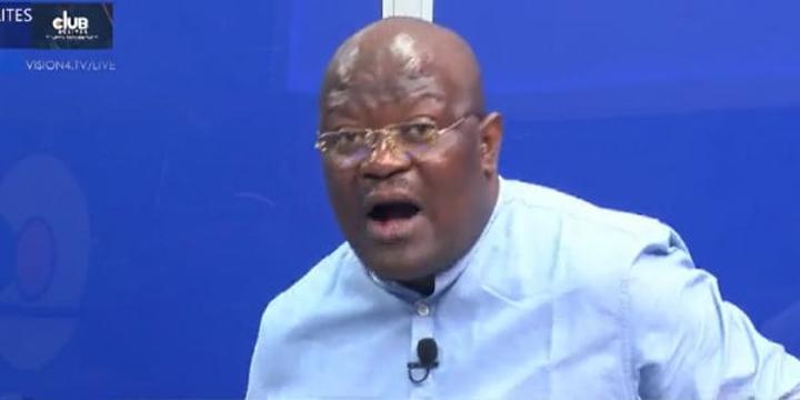 'Chacun devra rentrer chez lui': le très tribaliste Claude Abe a encore frappé sur Vision4 'Chacun devra rentrer chez lui': le très tribaliste Claude Abe a encore frappé sur Vision4