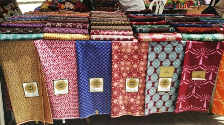 Cameroun : le marché des pagnes est détenu à 88% par l’Asie Cameroun : le marché des pagnes est détenu à 88% par l’Asie