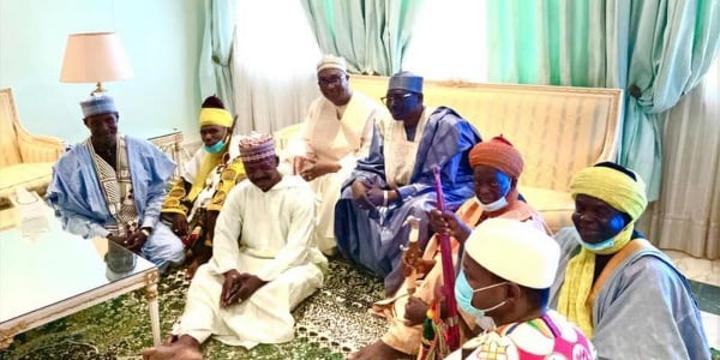 Le lamido de Maroua Bakari Bouba livré au tribunal de grande instance pour escroquerie Le lamido de Maroua Bakari Bouba livré au tribunal de grande instance pour escroquerie