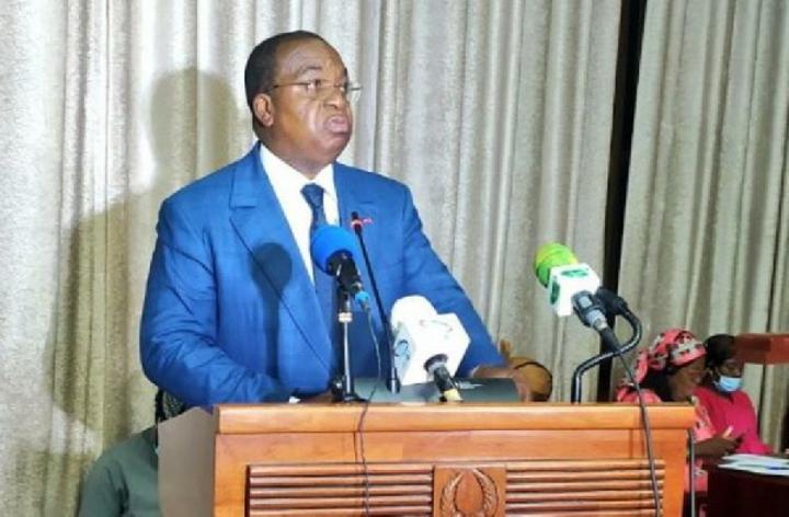 CONFIDENTIEL : Louis Paul Motaze fauché, des difficultés de couple fragiliseraient le puissant ministre des finances CONFIDENTIEL : Louis Paul Motaze fauché, des difficultés de couple fragiliseraient le puissant ministre des finances