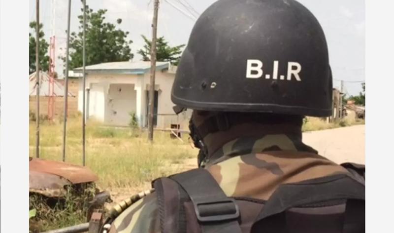 Cameroun-Nord-Ouest : un engin explosif tue un officier de l’armée à Mbengwi Cameroun-Nord-Ouest : un engin explosif tue un officier de l’armée à Mbengwi