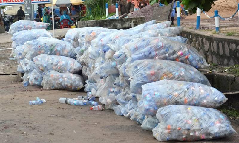 La ministre de l’Environnement invite la population à lutter contre la pollution des plastiques La ministre de l’Environnement invite la population à lutter contre la pollution des plastiques