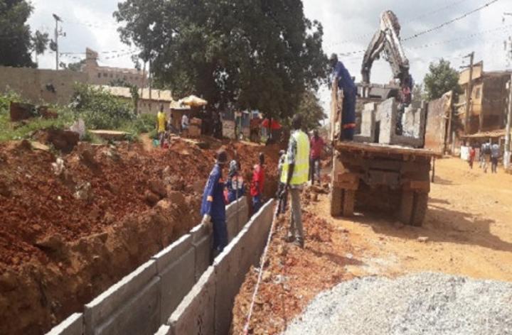 Investissement public : le taux de passation des marchés augmente au Cameroun, mais celui d’exécution stagne Investissement public : le taux de passation des marchés augmente au Cameroun, mais celui d’exécution stagne