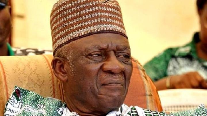 REVELATION : les secrets entre John Fru Ndi et Paul Biya dehors REVELATION : les secrets entre John Fru Ndi et Paul Biya dehors