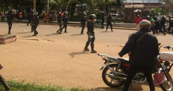 Ebolowa : Echauffourées entre mototaxis et forces de l’ordre Ebolowa : Echauffourées entre mototaxis et forces de l’ordre