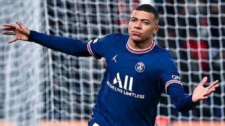 Au Cameroun ce jeudi, Mbappé séjournera et jouera un match à Etoudi Au Cameroun ce jeudi, Mbappé séjournera et jouera un match à Etoudi
